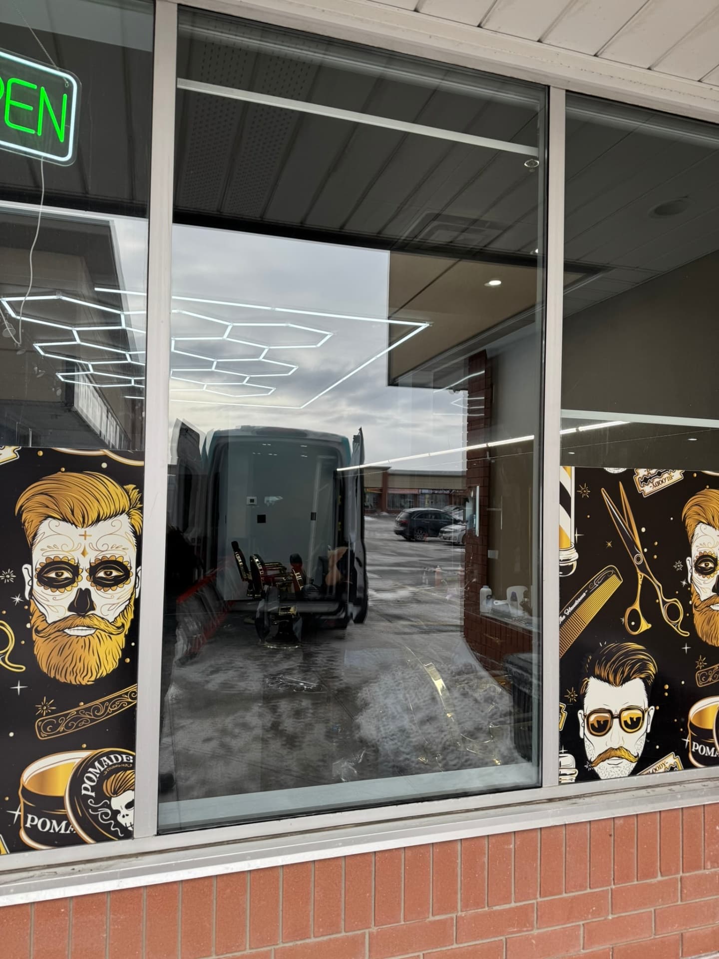 Large Tempered Glass - Barber Shop